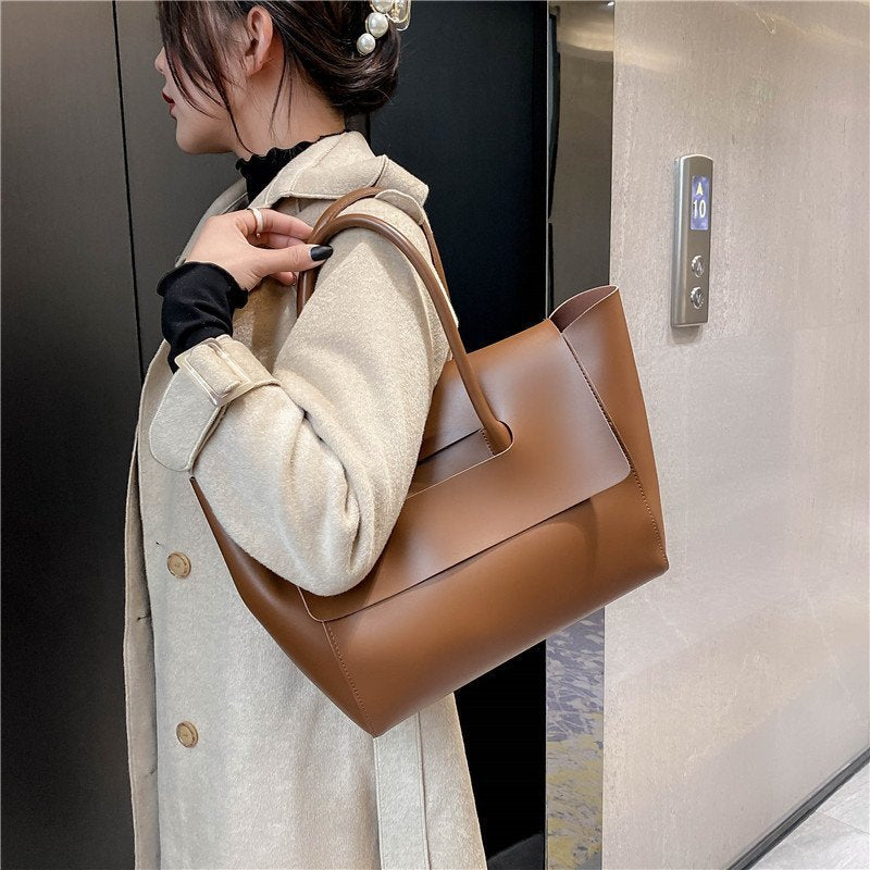 LUXURY HAND BAG