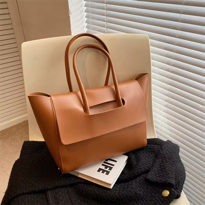 LUXURY HAND BAGS