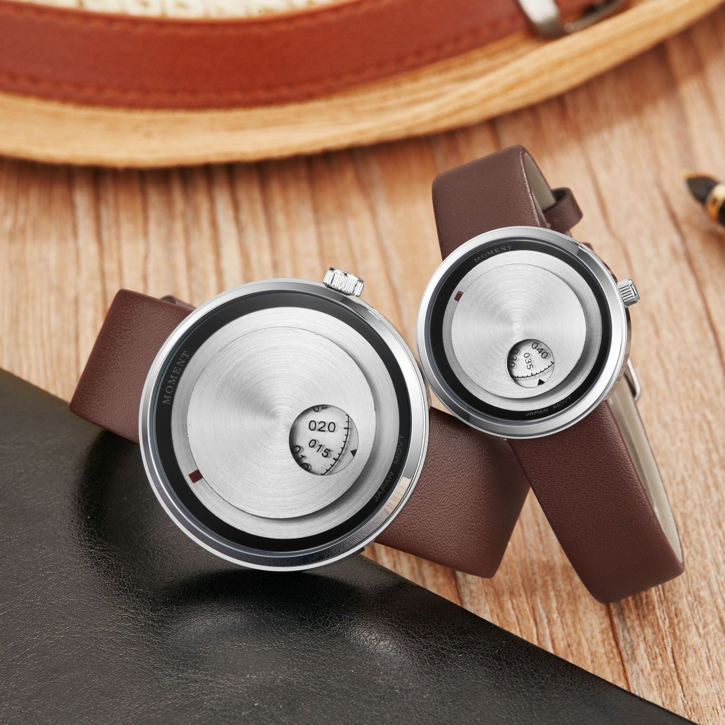  Couple Men's And Women's Wrist Watch