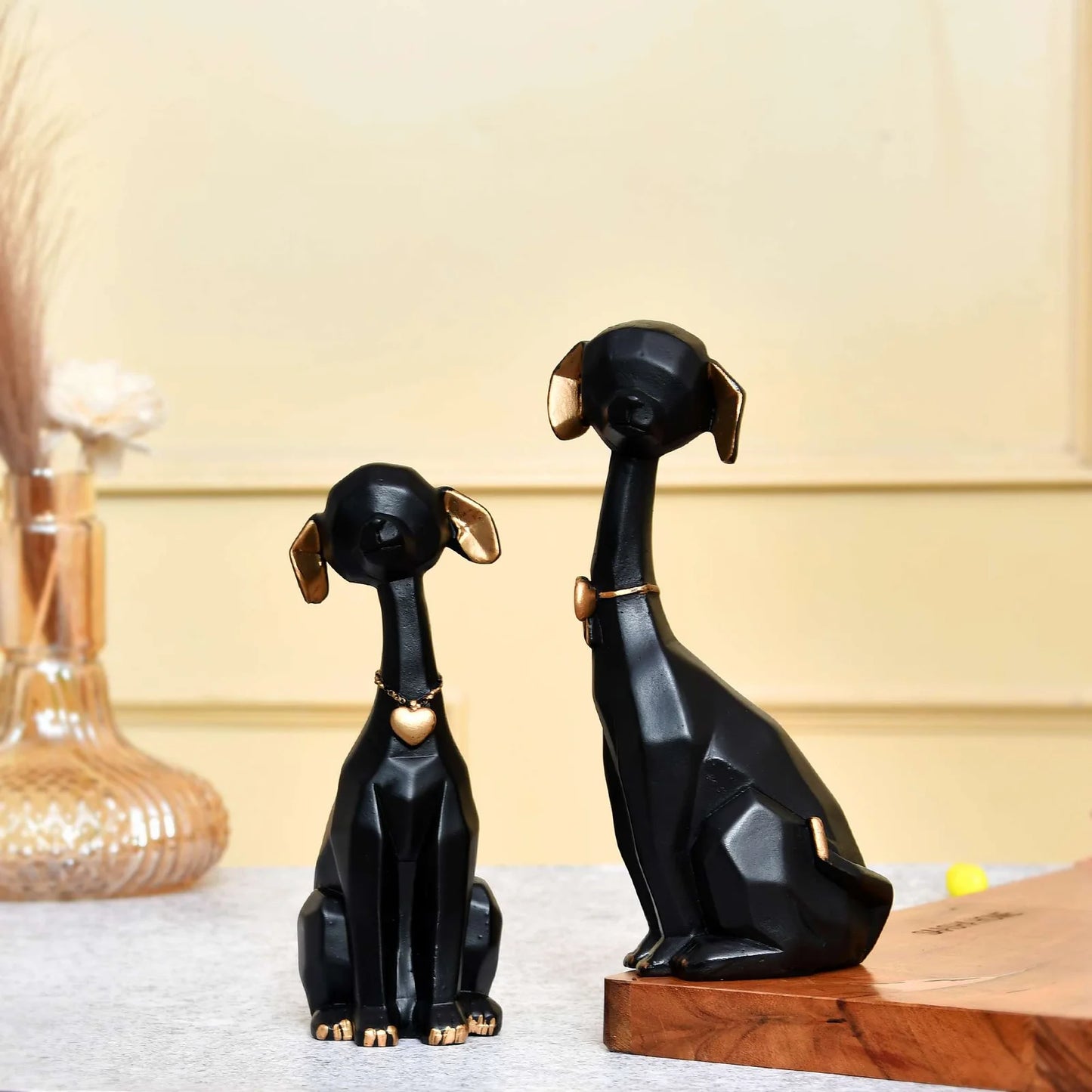 Black and gold resin dog figurine set for modern home décor